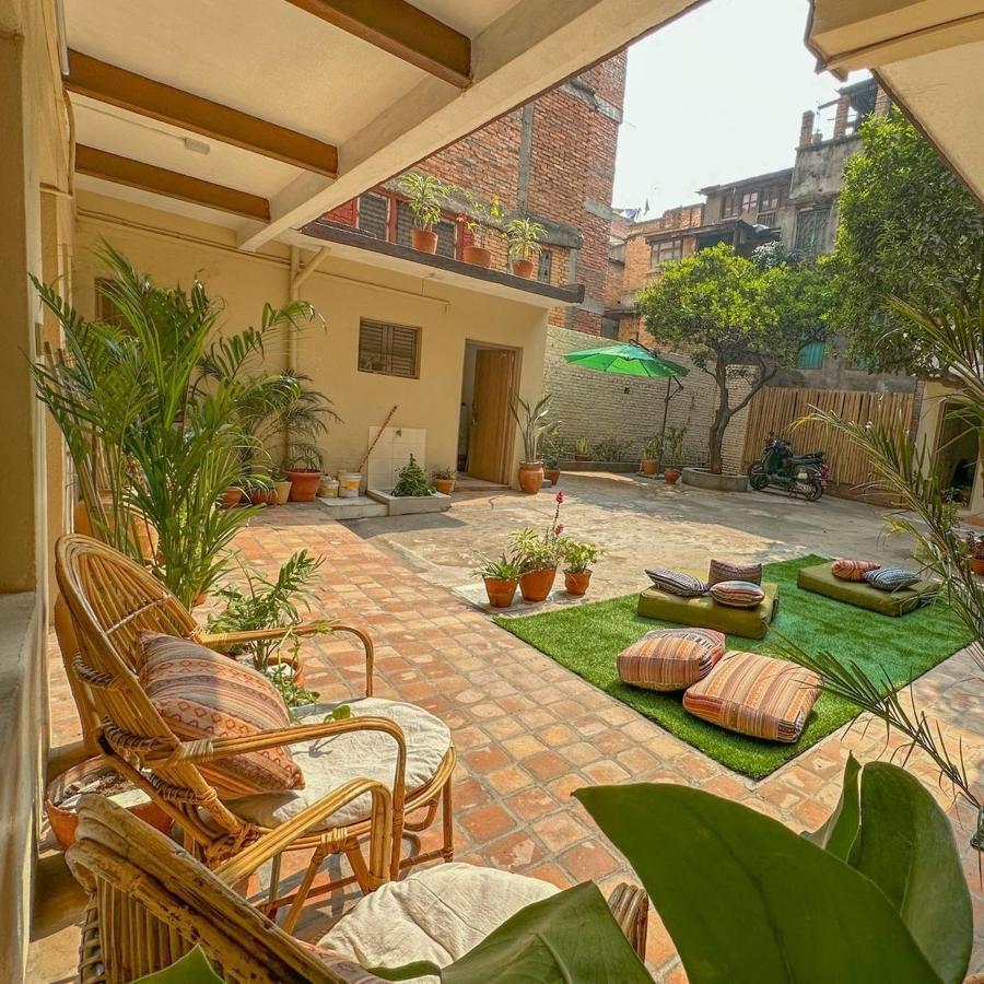 The Melo Pomelo Courtyard. Apartment Kathmandu Bagian luar foto