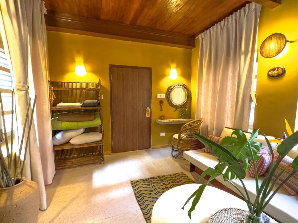 The Melo Pomelo Courtyard. Apartment Kathmandu Bagian luar foto