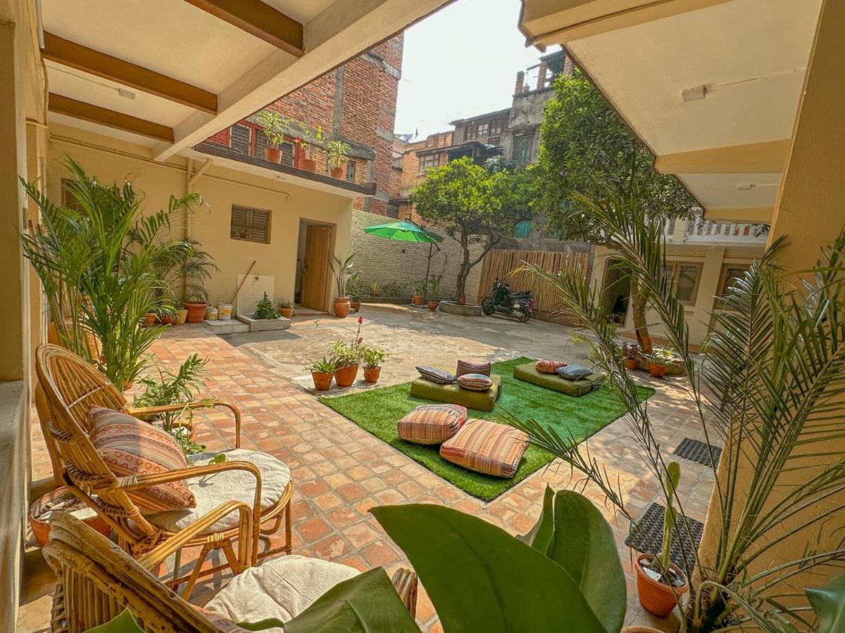 The Melo Pomelo Courtyard. Apartment Kathmandu Bagian luar foto