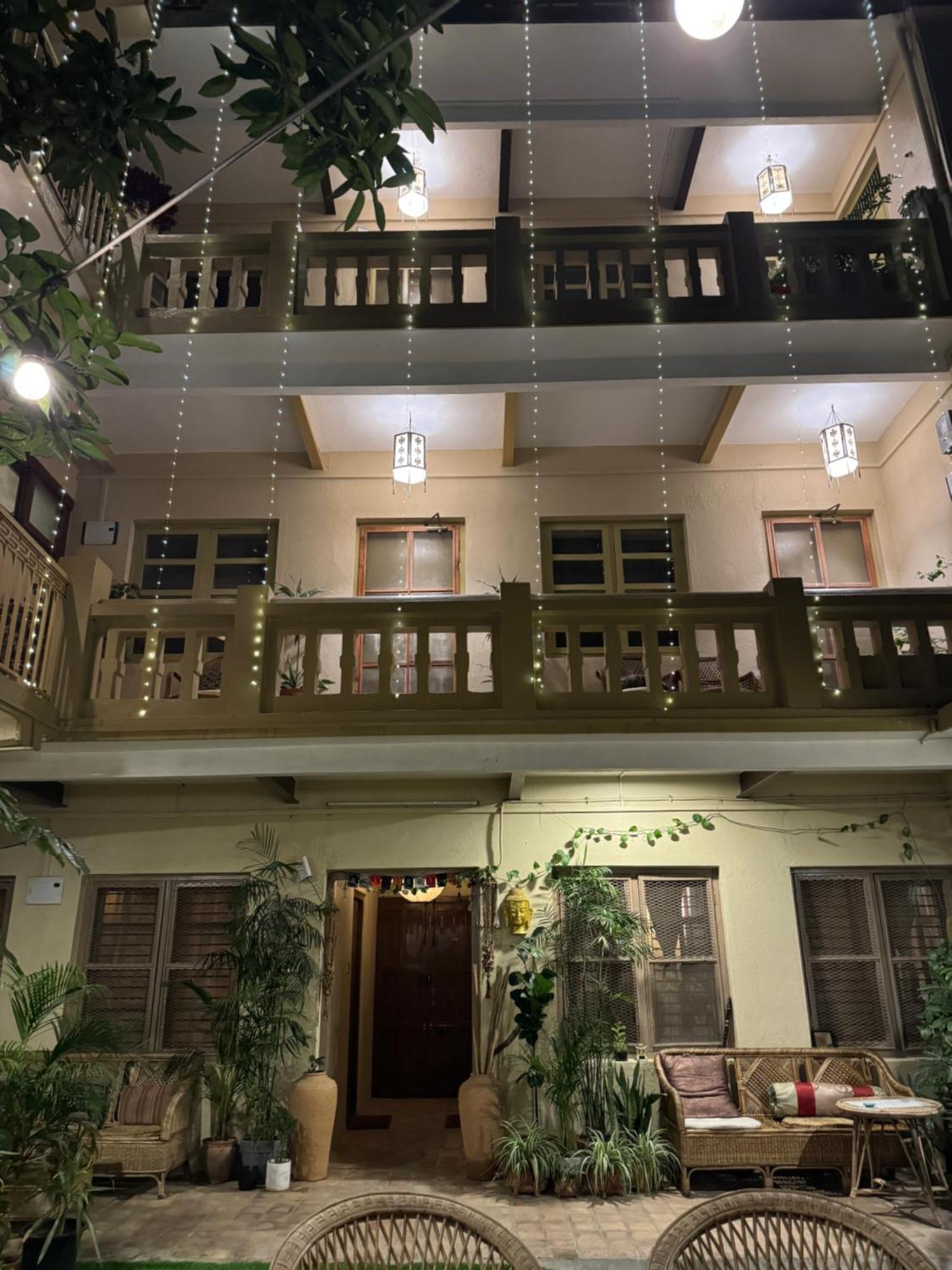 The Melo Pomelo Courtyard. Apartment Kathmandu Bagian luar foto